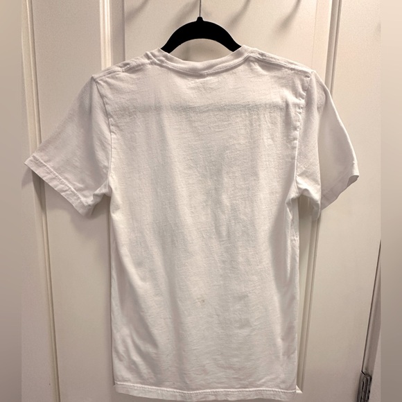 White “Free to Roam” Desert themed T Shirt - Picture 5 of 6